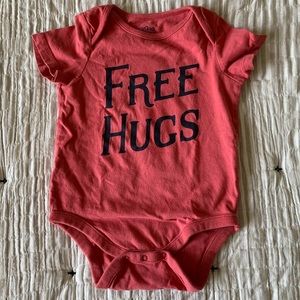 Free Hugs Gap Onsie